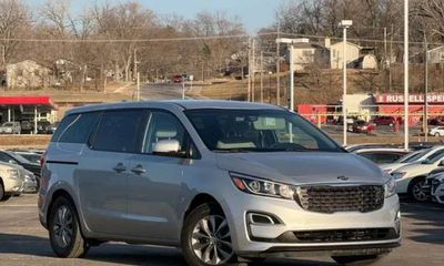 2020 Kia Sedona LX EX