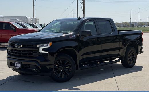 2023 Chevrolet Silverado RST