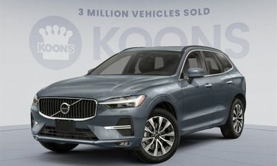 2023 Volvo XC60 Ultimate Dark