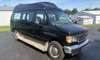 2003 Ford E-350 Econoline