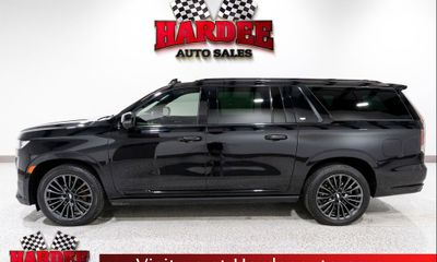 2023 Cadillac Escalade ESV Sport