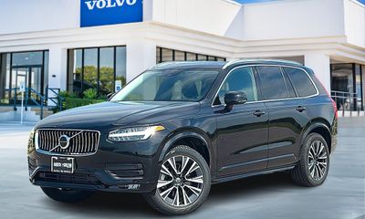 2022 Volvo XC90 Momentum Excl S60