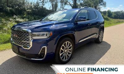 2023 GMC Acadia Denali