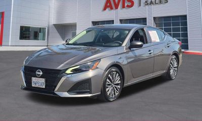 2025 Nissan Altima SV