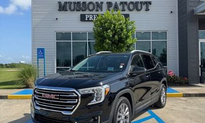 2023 GMC Terrain SLT