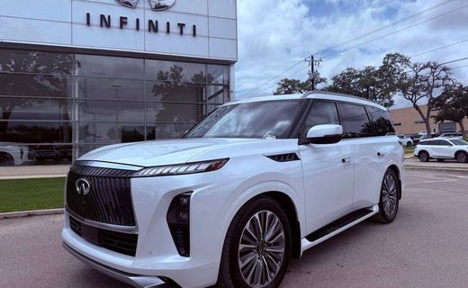 2026 Infiniti QX80 Luxe