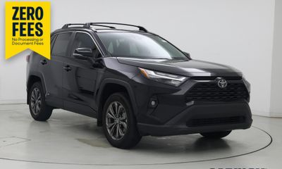 2025 Toyota RAV4 XLE Premium