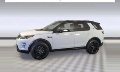 2024 Land Rover Discovery P300 S
