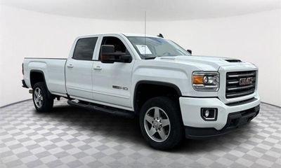 2019 GMC Sierra HD SLT
