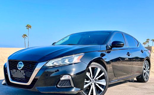 2020 Nissan Altima SR