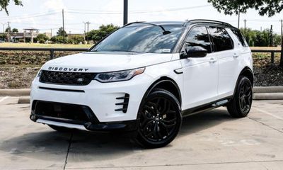 2026 Land Rover Discovery Sport Landmark