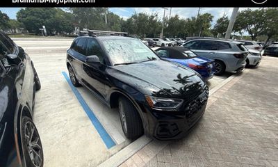 2025 Audi Q5 S Line Quattro