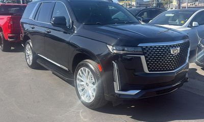 2024 Cadillac Escalade Premium Luxury