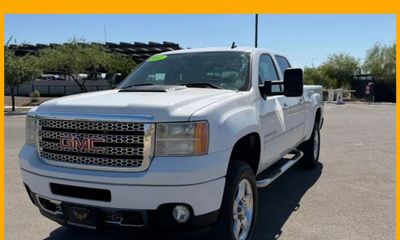2011 GMC Sierra Denali