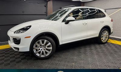2016 Porsche Cayenne S