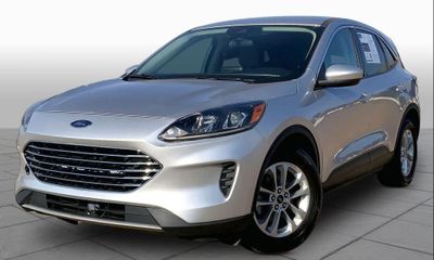 2020 Ford Escape SE