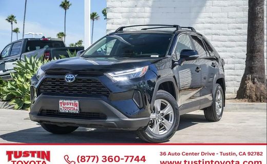 2024 Toyota RAV4 XLE