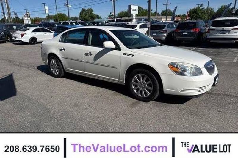 2009 Buick Lucerne — a typically priced live listing