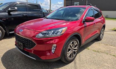 2021 Ford Escape SEL