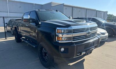 2017 Chevrolet Silverado High Country