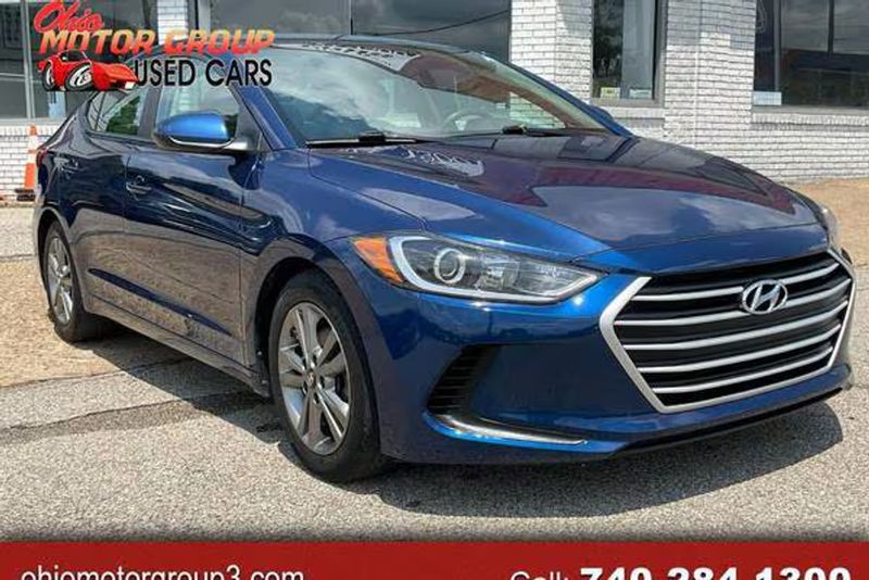 2018 Hyundai Elantra — a typically priced live listing