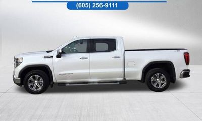 2024 GMC Sierra SLT