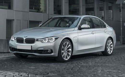 2018 BMW 330E