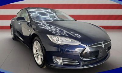 2013 Tesla Model S W DC Fast