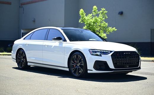 2025 Audi S8