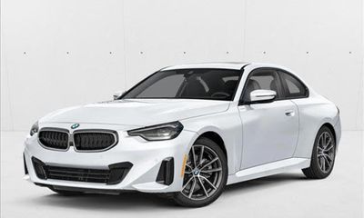 2026 BMW 230i