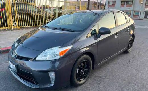2014 Toyota Prius TWO