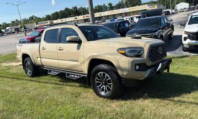 2020 Toyota Tacoma SR5