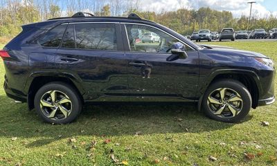 2023 Toyota RAV4 Prime phev SE