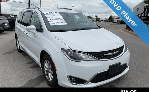 2018 Chrysler Pacifica Touring L Plus
