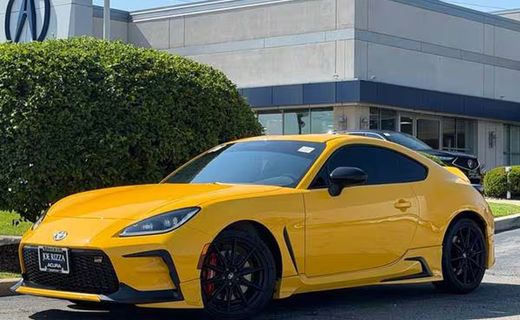 2026 Toyota GR86 Yuzu Limited
