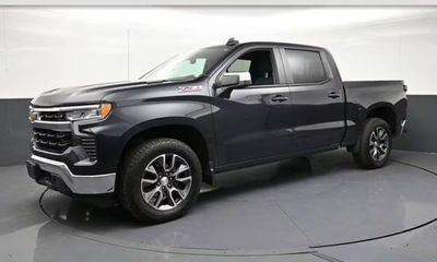 2022 Chevrolet Silverado LT