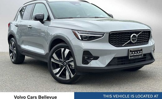 2026 Volvo XC40 Ultra Dark