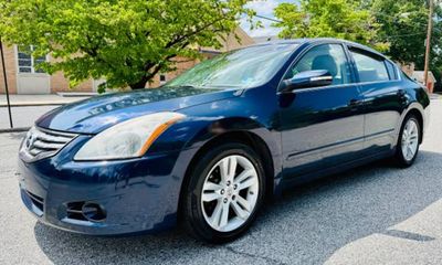 2010 Nissan Altima SR
