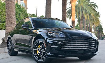 2023 Aston Martin DBX DBX707