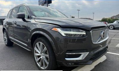 2023 Volvo XC90 Ultimate Bright