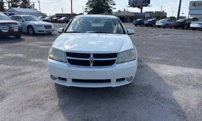 2010 Dodge Avenger SXT OR R