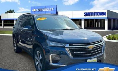 2023 Chevrolet Traverse LT