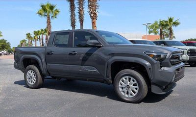 2026 Toyota Tacoma SR5
