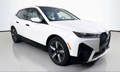 2025 BMW IX M60