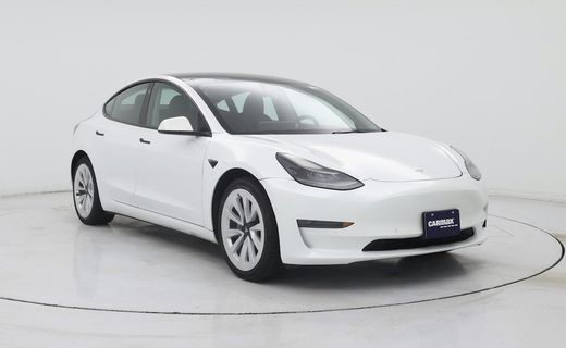 2022 Tesla Model 3 Standard Range Plus