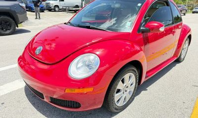 2008 Volkswagen Beetle S