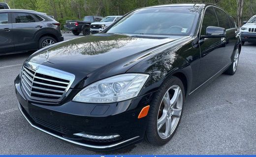 2013 Mercedes-Benz S-Class S550V