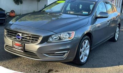 2017 Volvo V60 Premier