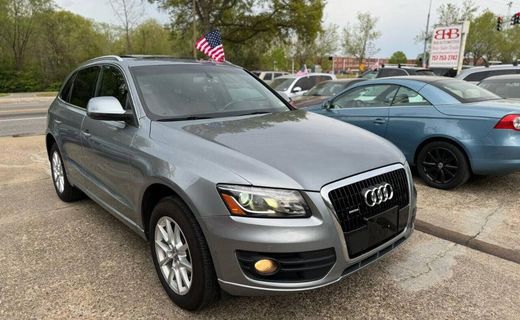 2010 Audi Q5 Premium Plus