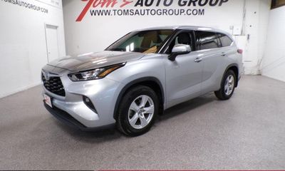 2020 Toyota Highlander LE
